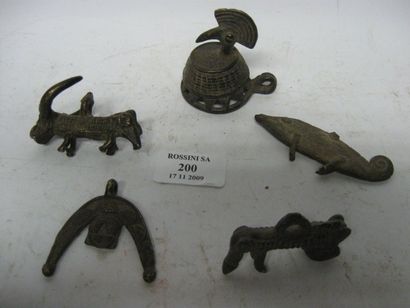 null Lot de cinq "bronzes" NUNA,TUSIAN et LOBI (Burkina Faso) Pendentifs caméléon,...