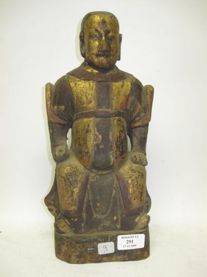 null Sujet en bois laqué représentant un dignitaire assis Chine, XIXe siècle Haut...
