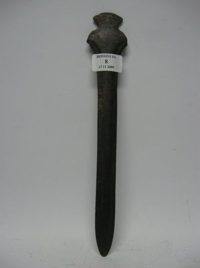 null Epée courte à encoche Bronze Belle conservation Âge du bronze Long : 28,7 c...