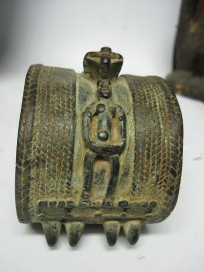 null Bracelet SENOUFO (République de Côte d'Ivoire) Bronze à cire perdue Il est décoré...