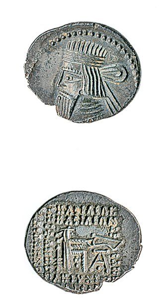 GRECE, Parthie, Artaban II (10 - 38). Drachme au buste du roi portant diadème à boucle....