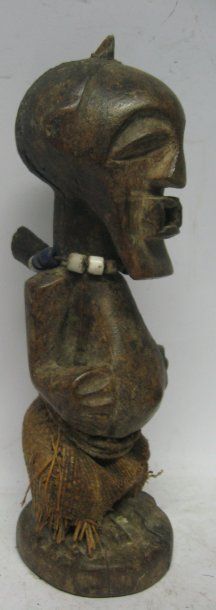 null Statuette SONGYE (République Démocratique du Congo) Statuette magique à reliquaire...