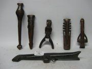 null Ensemble de cinq flûtes LOBI (Burkina Faso) de différentes formes et de différentes...