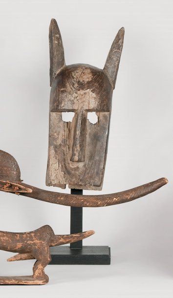 null Masque BAMBARA (Mali) Vieux masque Hyène à la patine brun profond, museau rectangulaire,...