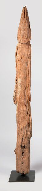 null Poteau GATO (Ethiopie) Stèle funéraire en bois raviné appelée "Waga", elle est...