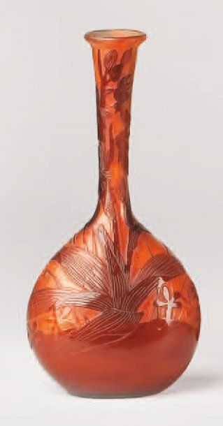 GALLÉ Émile (1846 -1904) Vase soliflore. Epreuve de tirage industriel realisee en...