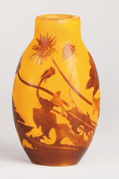 GALLÉ Émile (1846 -1904) Vase ovoide a petit col droit. Epreuve de tirage industriel...