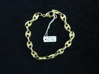 null Bracelet en or jaune formé de maillons grains de café. Poids brut : 11 g. -...