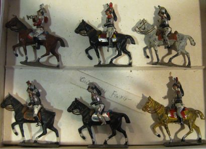 CBG Boite comprenant 6 Cuirassiers à cheval, au défilé, dont Trompette, réf. 214...