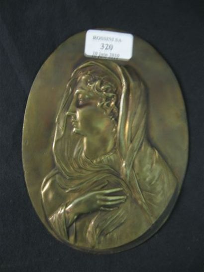 null Belle plaque ovale bronze. Laëtitia, soeur de l'Empereur. Hauteur : 18.5 cm...