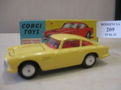 null CORGI TOYS ASTON MARTIN DB 4, réf 218, jaune (Ba)