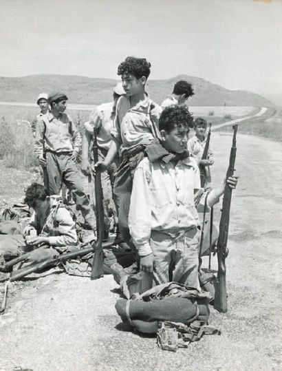 null Jeunes du Nahal (armée de la jeunesse pionnière), Israël, ca. 1953 Tirage argentique...