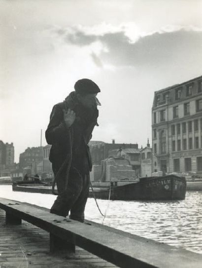null Canal Saint Martin, Paris, ca. 1950 Tirage argentique d'époque, tampon " PHOTO...