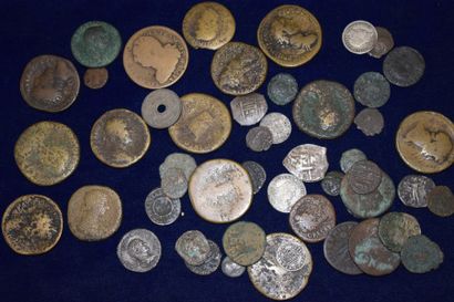 null Lot de 50 monnaies romaines antiques et royales françaises principalement en...