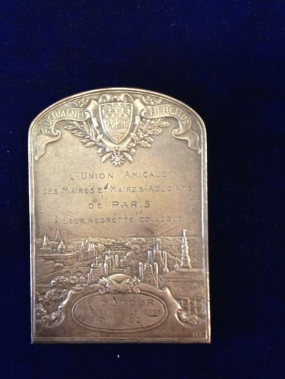 null [Paris] 



Médaille en bronze argenté. 

A l'avers : PARIS

S.b.g. à l'avers...