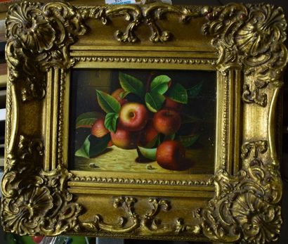 LAMY (XXe siècle) Pommes

Huile sur panneau, signé en bas à droite,

12x18cm.