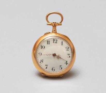 Une montre de col en or jaune 18k (750)....