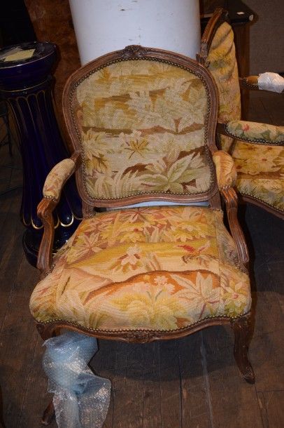 null Paire de fauteuils d'époque Louis XV

accidents