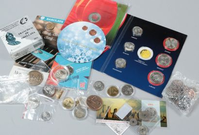 null Fort lot de pièces de collection dont les symboles monétaires de la République...