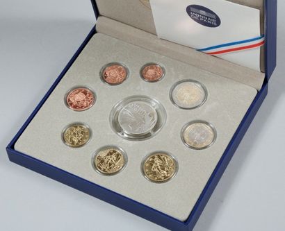 null MONNAIE DE PARIS

Série en euros de pièces Françaises courantes 2014, qualité...