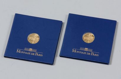 null MONNAIE DE PARIS

- Deux pièces de 100 euros en or (999).

3.1g. ; D : 15 m...
