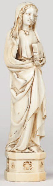 null Statuette en ivoire sculpté représentant Sainte Anne. XIXe siècle, dans le style...