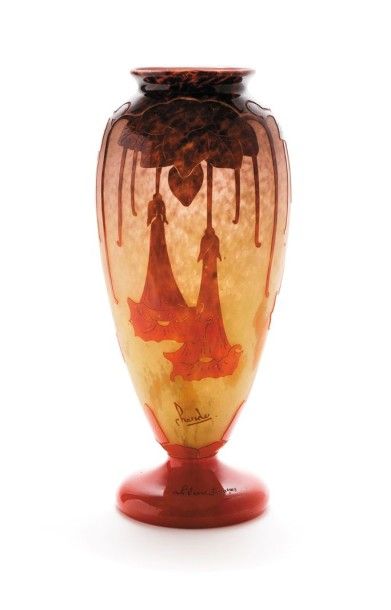 LE VERRE FRANÇAIS - CHARDER Vase ovoïde épaulé sur piédouche et col conique. Epreuve...