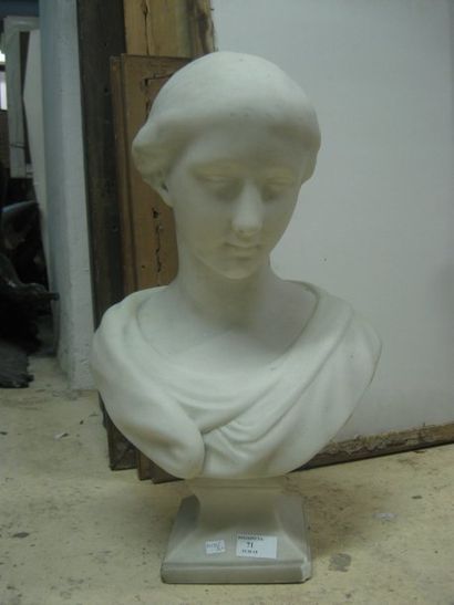 null Buste de jeune fille en marbre sculpté du XIXe siècle. Cette sculpture d'une...