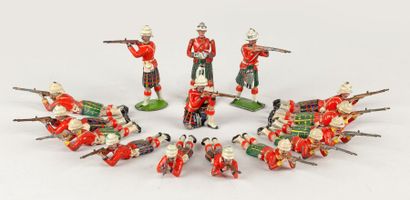 null BRITAINS: Cameron Highlanders -Officier aux aguets avec jumelles, 2 tireurs...