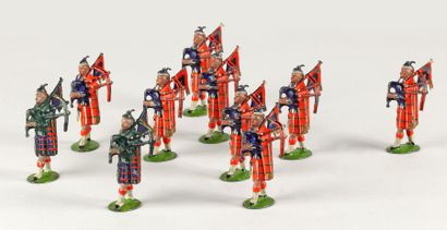null BRITAINS: Détachement de 10 cornemuses des Scots Guards au défilé.