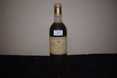 null 1 bouteille CH. D'YQUEM, 1° cru supérieur Sauternes 1954 (es, TLB) 


