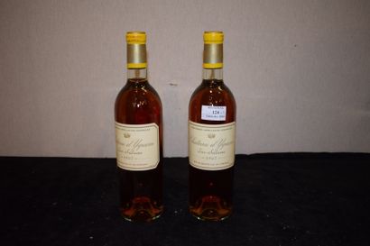 null 2 bouteilles CH. D'YQUEM, 1° cru supérieur Sauternes 1967 (parfaites) 

