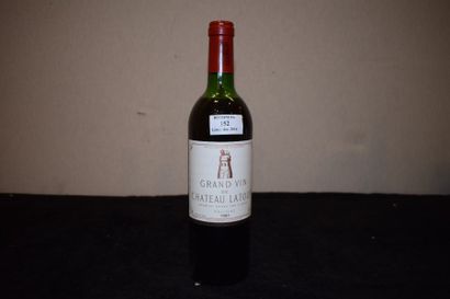 null 1 bouteille CH. LATOUR, 1° cru 

Pauillac 

1981

 (MB) 

