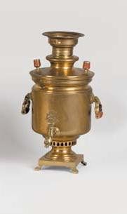 Samovar Fabrique Alentchikov et Zimine a Moscou. Corps cylindrique, poignees mobiles....