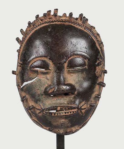 AFRIQUE Pendentif BAOULE (Côte d'ivoire) Magnifique pendentif en bronze à très belle...