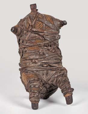 AFRIQUE "Poupée" FALI (Cameroun) Représentant une figure d'ancêtre, armature de fer...