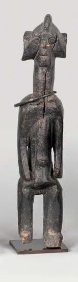 AFRIQUE Statuette MUMUYE (Nigeria) Belle et très ancienne statuette en bois dur à...