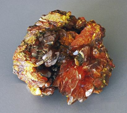 null Joli ORPIMENT cristallisé, Quiruvelca, Pérou. Dimensions : 7 x 5 x 5 cm