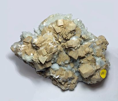 null Deux minéraux peu courants de Russie : belle ANKERITE et QUARTZ (18 x 12 x 11...