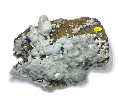 null Trois très jolis minéraux de Villabona, Espagne : FLUORINE et CALCITE (20 cm)....