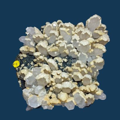 null Deux jolis minéraux de Madan, Bulgarie : QUARTZ (23 cm) en cristaux jusqu'à...