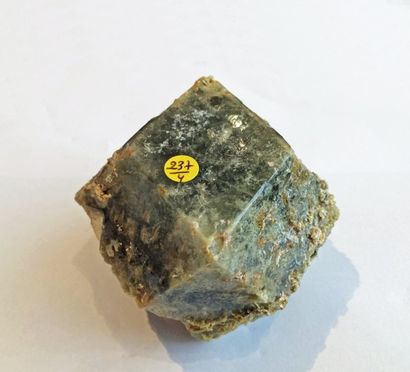null Quatre jolis minéraux du Mali en excellente condition : GRENAT var. ANDRADITE...