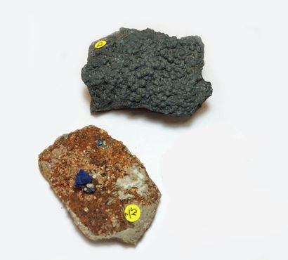 null Deux jolis minéraux français : pièce ancienne de ROMANECHITE (8 cm), provenant...