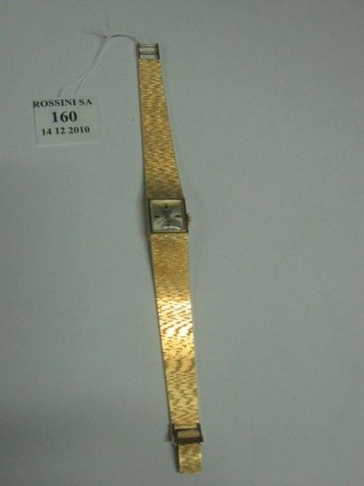 GERKA vers 1960. Montre de dame carrée en or jaune 18K (750/1000e). Bracelet or jaune....