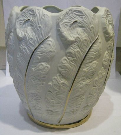 ALBERT LAURENT Vase en biscuit "les plumes d'Autruches"
H. 25 cm environ
