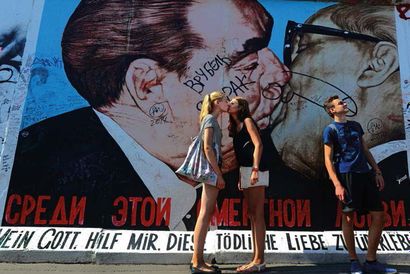 Alfred Yoghobzadeh (né en 1958) Brezhnev Kissing Germany
Berlin 22/07/2014