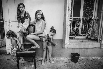 Jeannette Gregori (née en 1967) Oliviana, Barbara et leur frère et soeur, Agde, ...