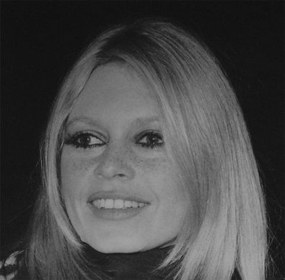 null APESTEGUY Francis (né en 1952)

Brigitte Bardot 70

Tirage format 30 x 30 cm.

Au...