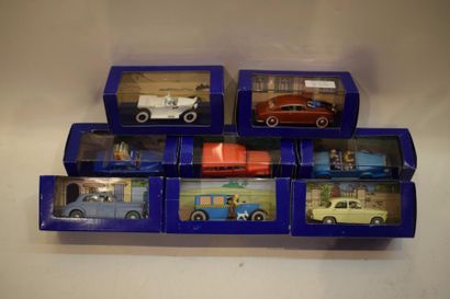 null Un lot de 8 voitures miniatures Tintin.

Avec leurs boites d'origines. 