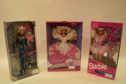 null CRYSTAL BARBIE. Made in China 1992. 

BARBIE BEAUTY. Made in China 1991. 

HOLLYWOOD...